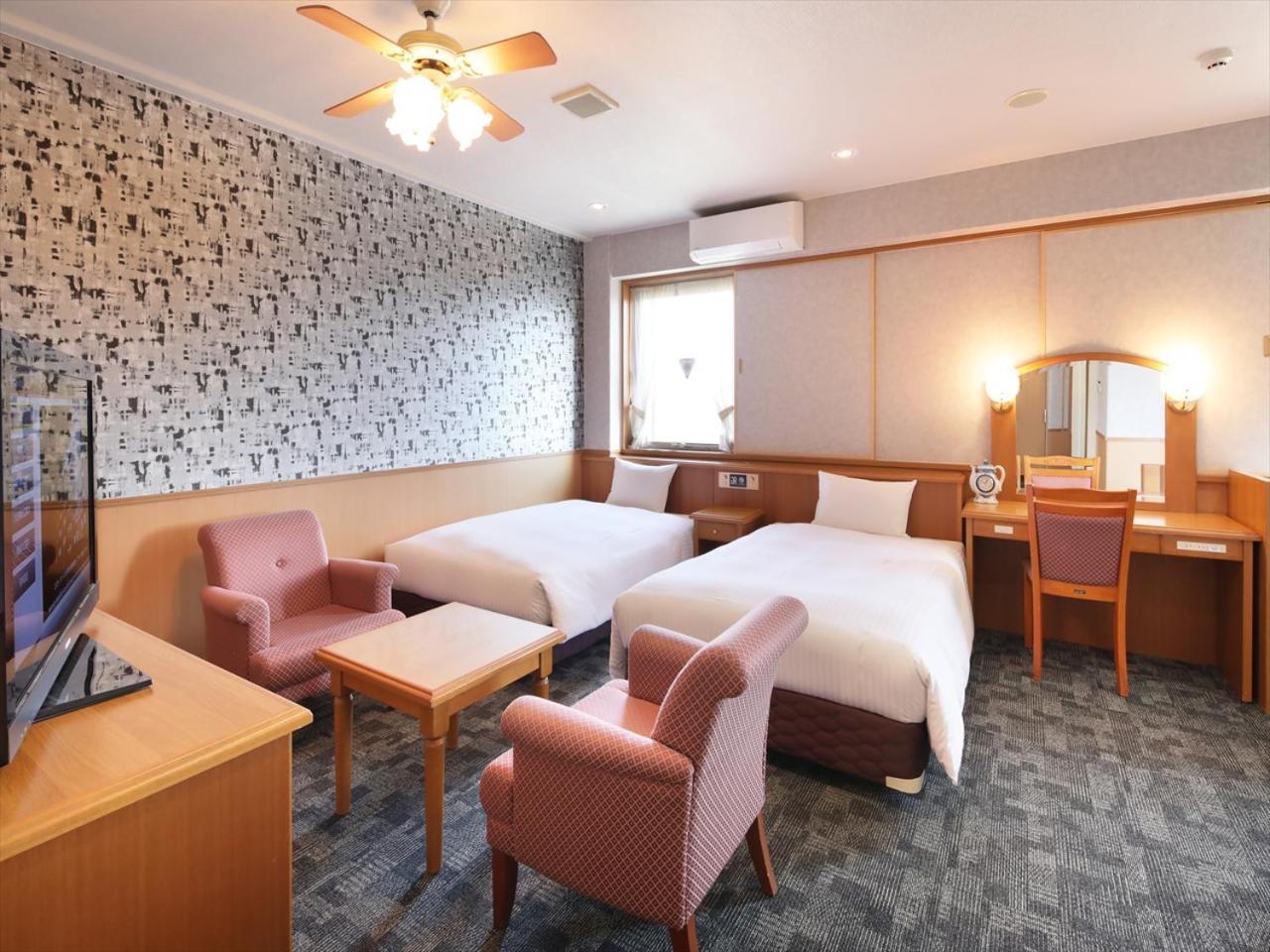 그린 리치 호텔 아소 구마모토 에어포트 인공 온센 후타마타 유노하나 외부 사진